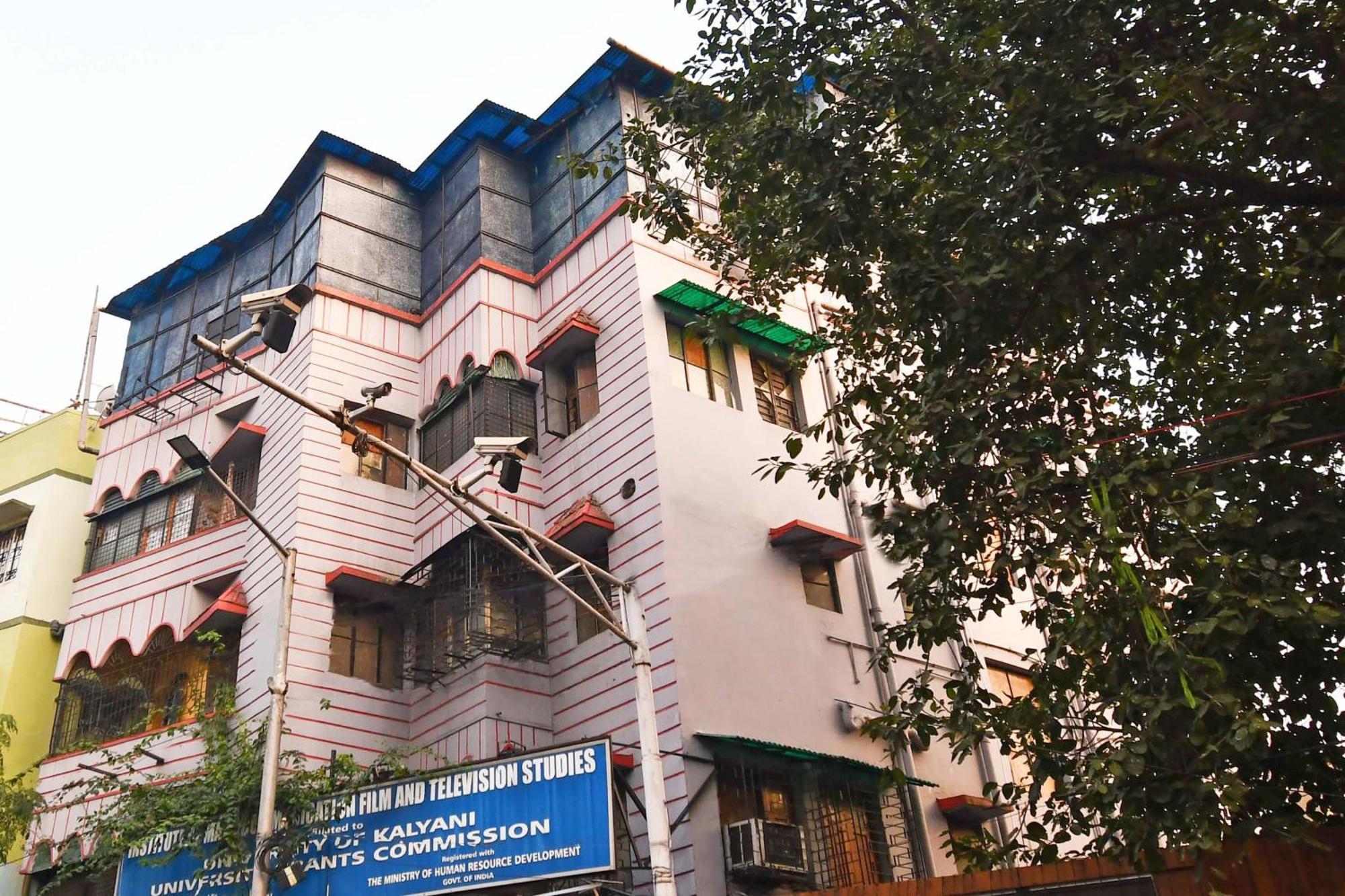 Hotel O Blue Cherry Guest House Calcutta Extérieur photo